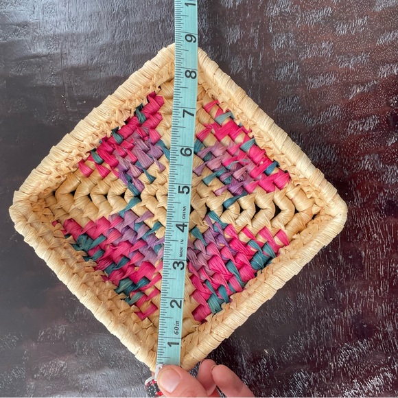 Small Colorful Square Basket - Picture 9 of 10